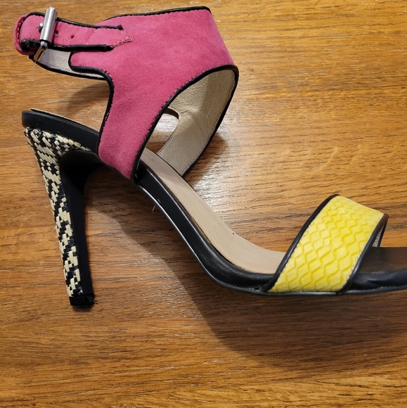 Host Pick🎉 Modcloth Bright Summer Heels - Picture 5 of 8